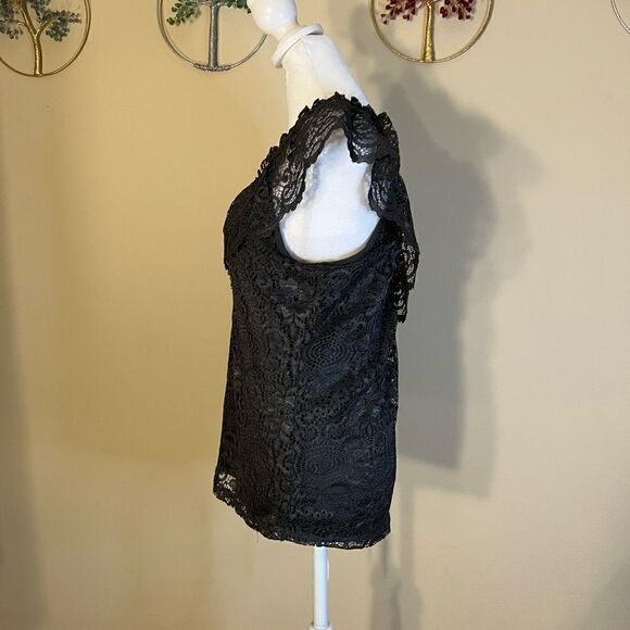 NWT! Maurices Gray Lace One Shoulder Blouse Size XS - Picture 2 of 9
